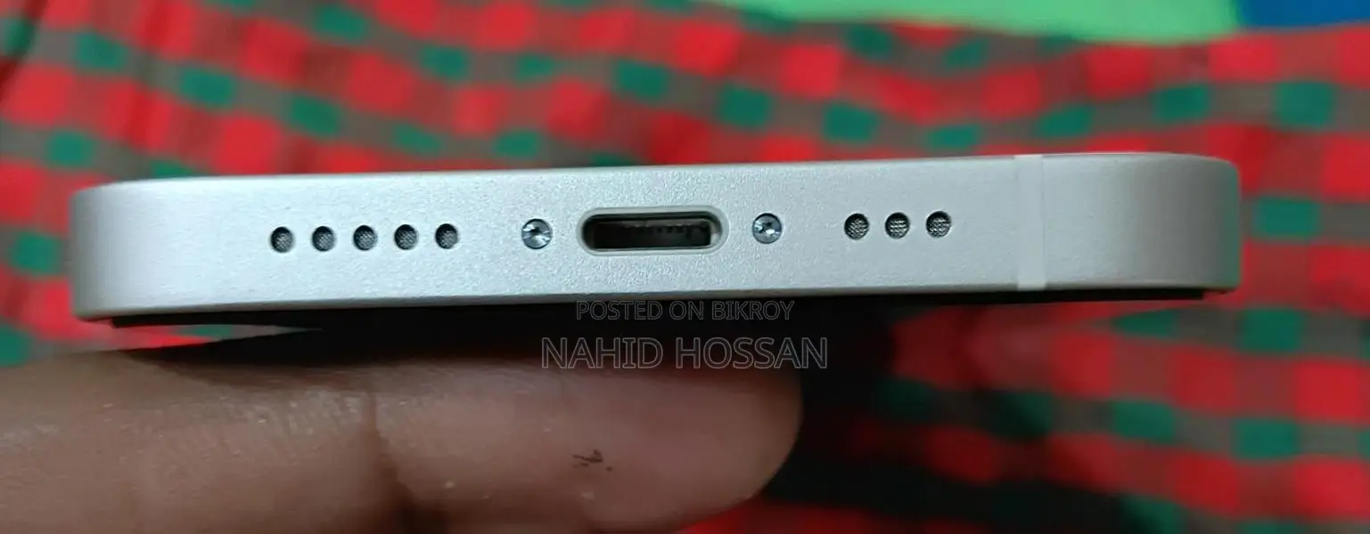 Apple iPhone 13 (Used)