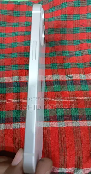 Apple iPhone 13 (Used)