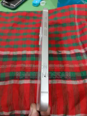 Apple iPhone 13 (Used)