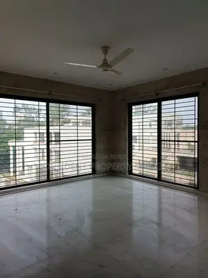 বারিধারায় এক্সক্লুসিভ সেমি-ফার্নিশড ফ্ল্যাট ভাড়া হবে
