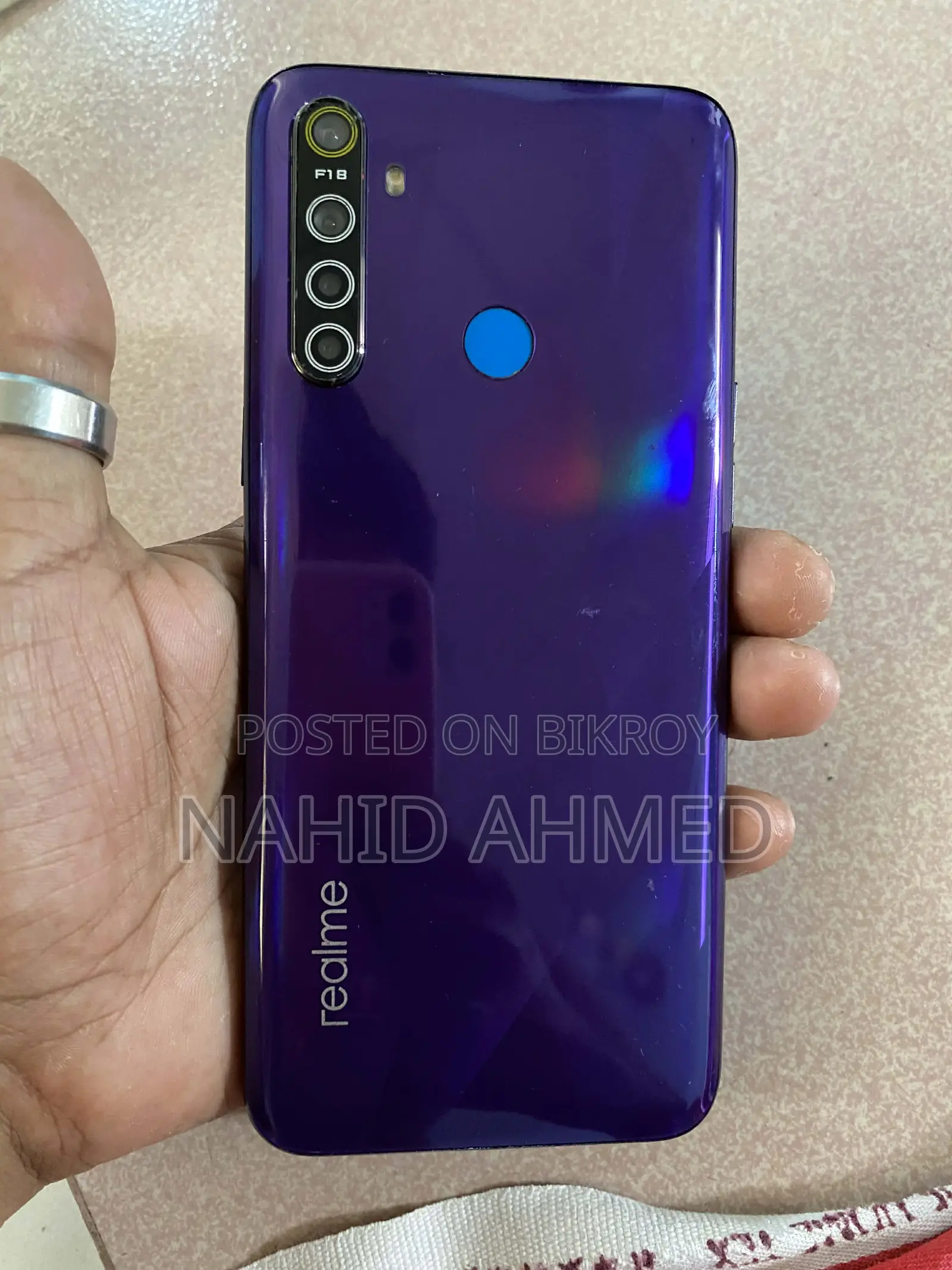 Realme 5i 4/128 gb (Used)