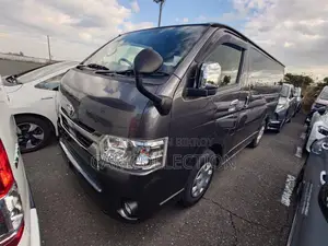 Toyota Hiace Super GL 2021