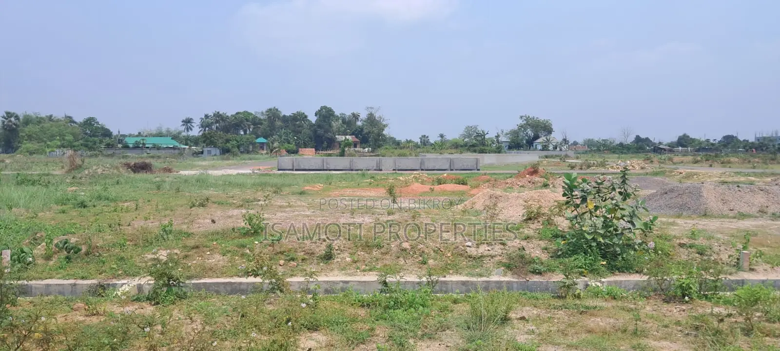 3 Katha plot for sale facing south with 75 feet road in Sector 15