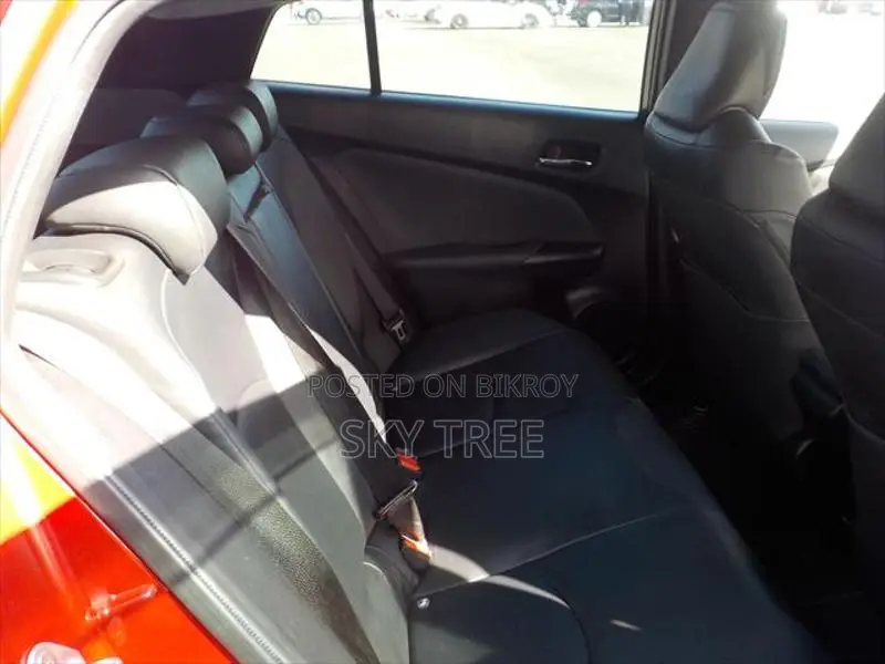 Toyota Prius S Touring Selection 2022