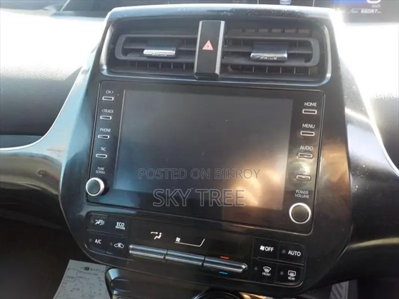Toyota Prius S Touring Selection 2022