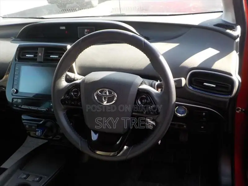 Toyota Prius S Touring Selection 2022