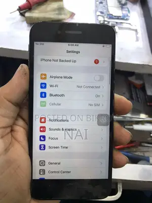 Apple iPhone 8 (Used)