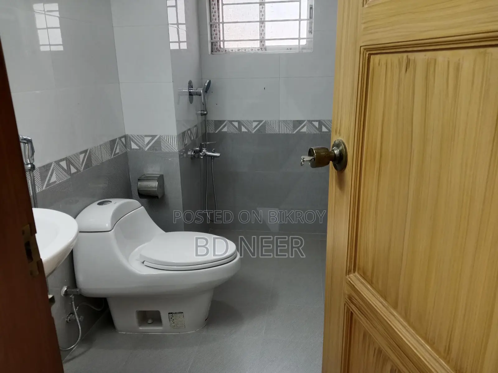 Excellent fully furnish 4 Bed room apt rent in Gulshan