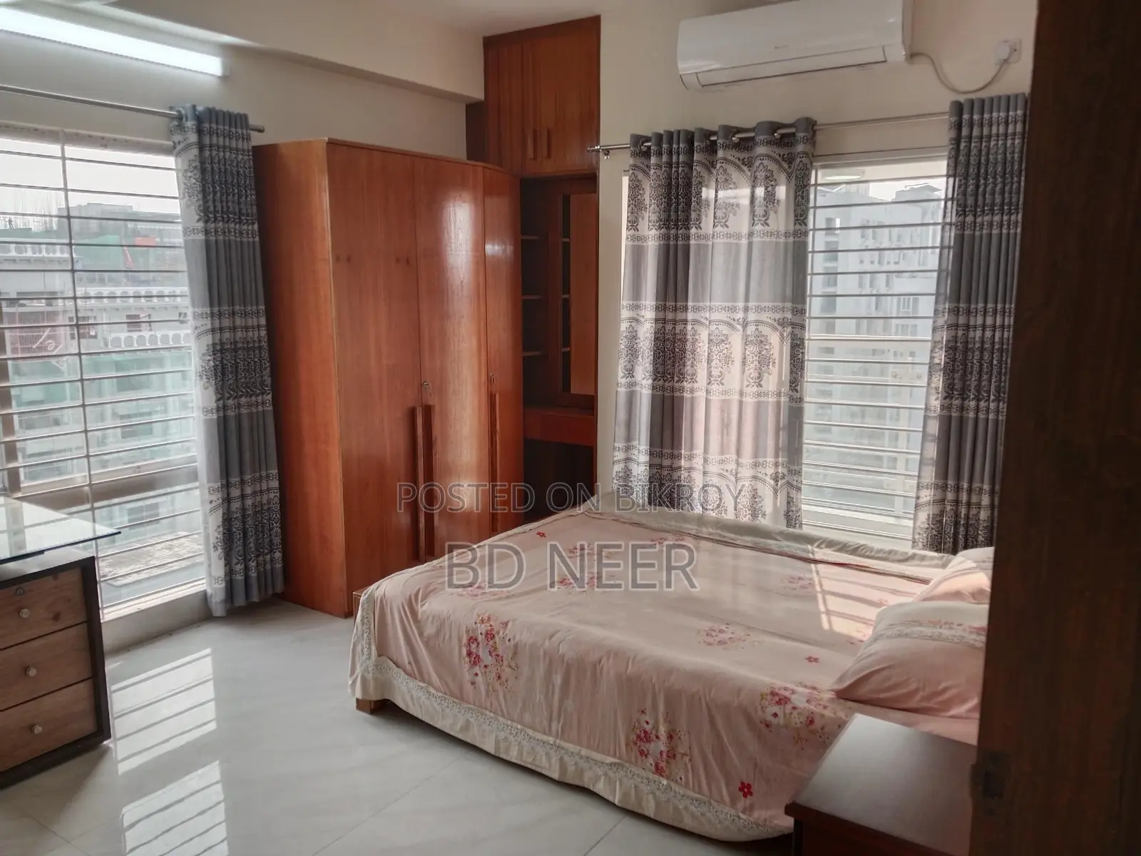 Excellent fully furnish 4 Bed room apt rent in Gulshan