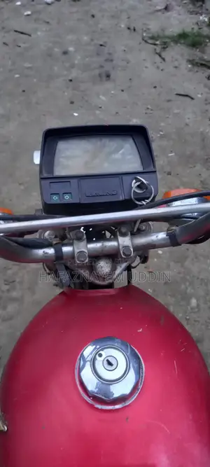 Honda 2007 Red