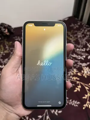 Apple iPhone XR 128 GB (Used)