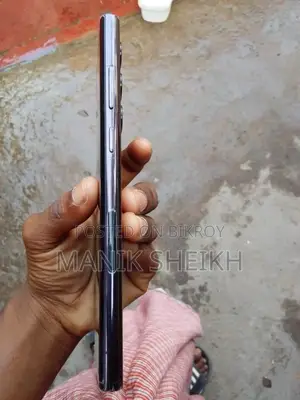 Samsung Galaxy S22 Ultra . (Used)