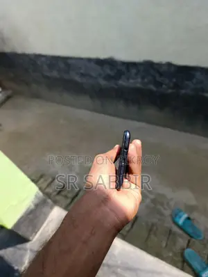Infinix Hot 9 Play 4/64 (Used)