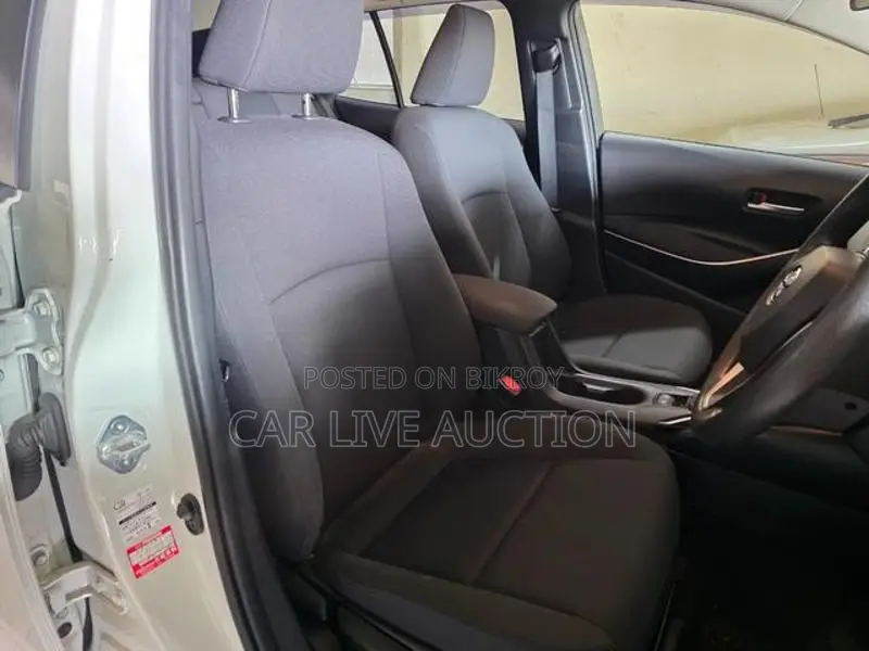 Toyota Corolla Hybrid S 2021