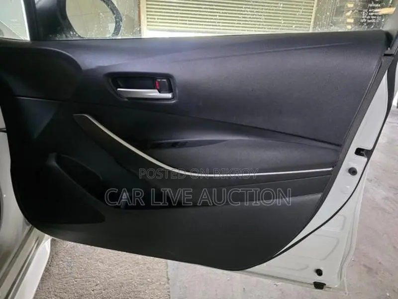 Toyota Corolla Hybrid S 2021