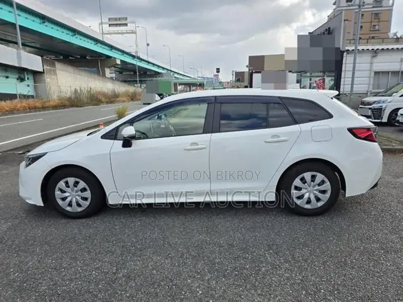 Toyota Corolla Hybrid S 2021