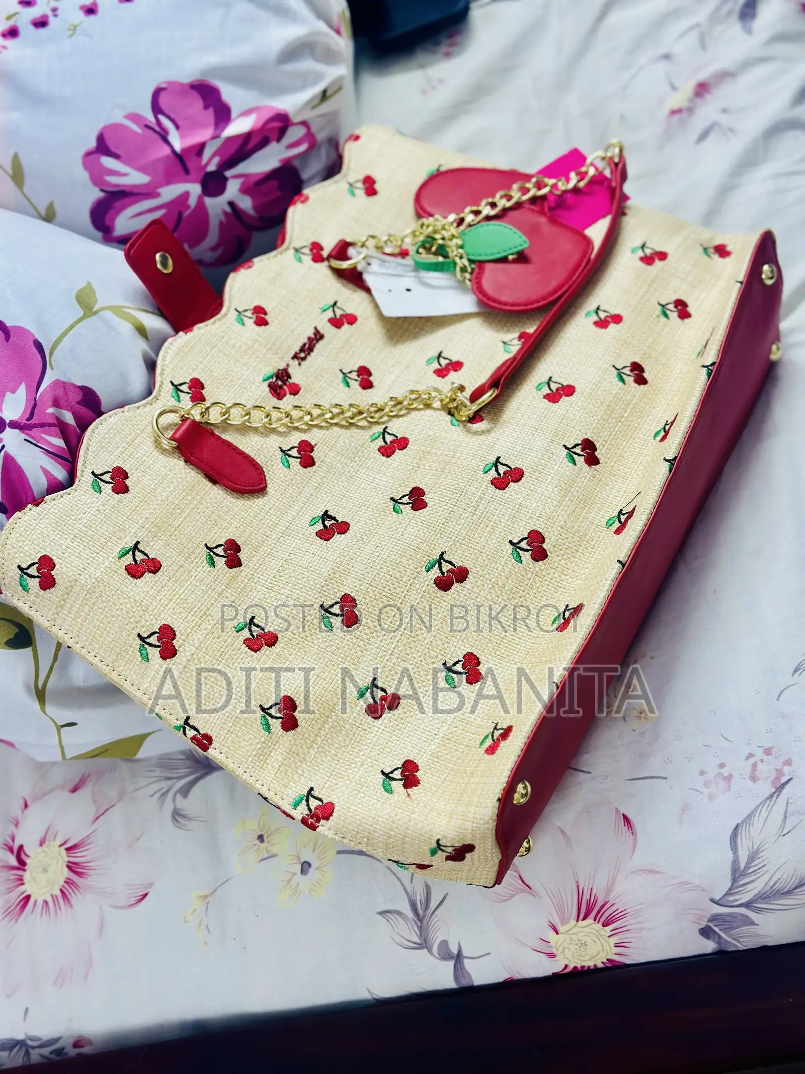 Brand : Betsey Johnson
