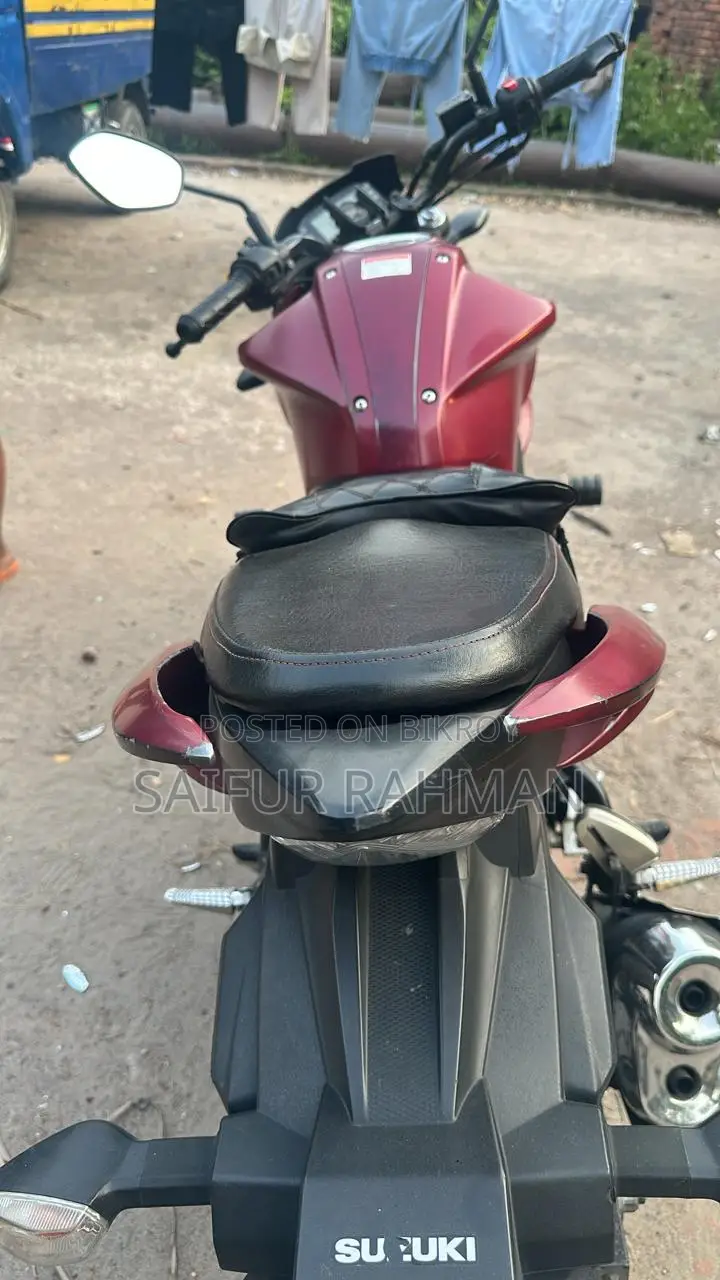 Suzuki Gixxer Monotone matte marrun 2023