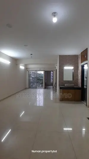 1800 sq ft 3 bedroom new luxurious semi-furnished flat for rent