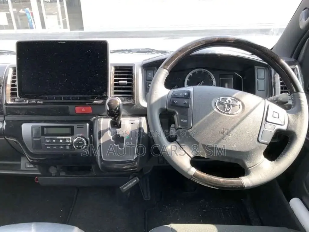 Toyota Hiace Super GL Dark Prime2 2021