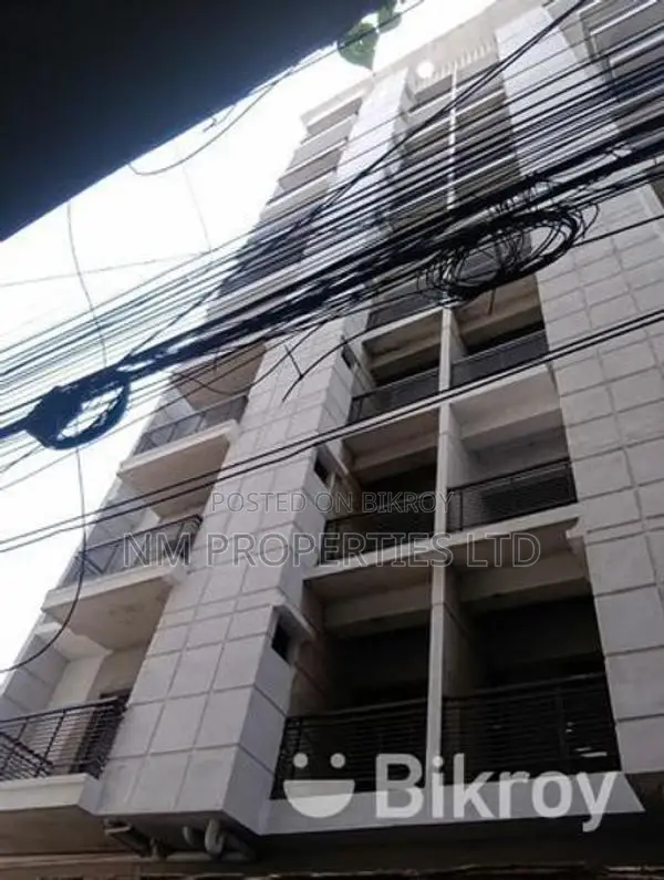 ১৫০০ স্কয়ার ফিটের প্রশস্ত ফ্ল্যাট মিরপুর ১