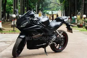 Yamaha R15 . 2018