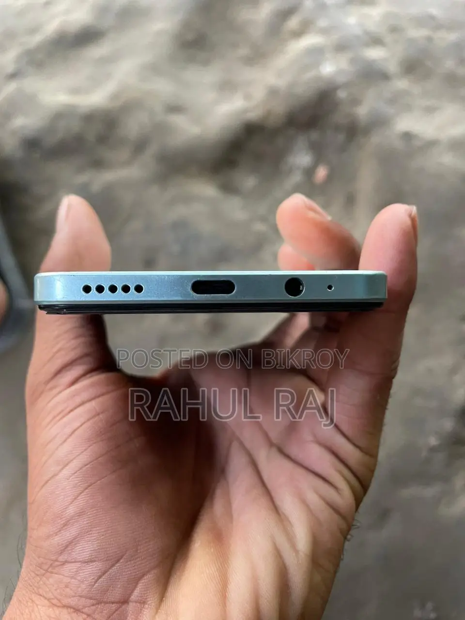 Vivo T2 . (Used)