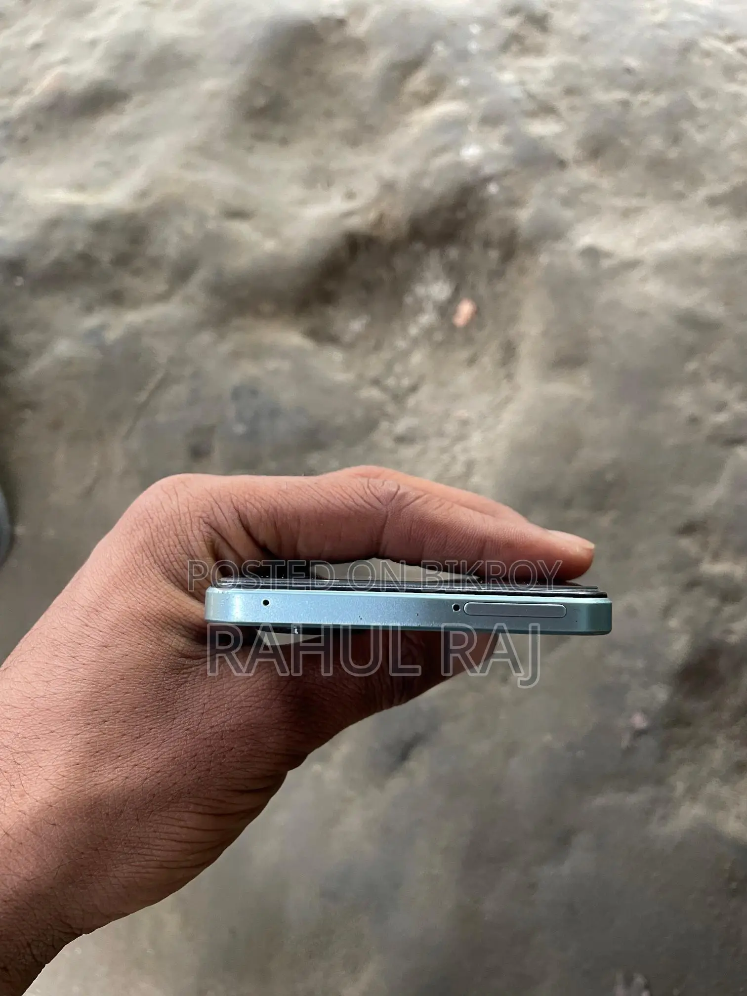 Vivo T2 . (Used)