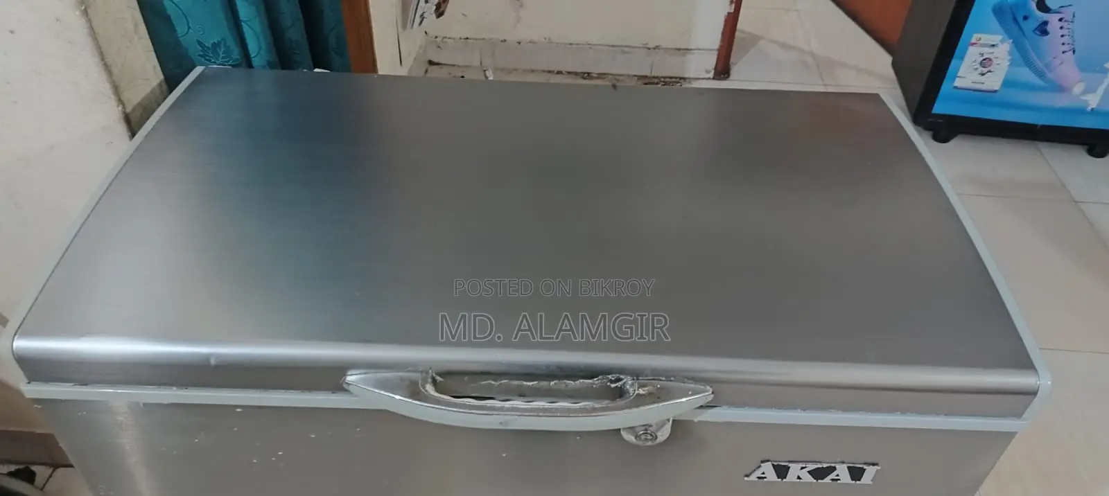 Selling this Akhai brand deep freezer.