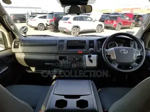 Toyota Hiace 2020