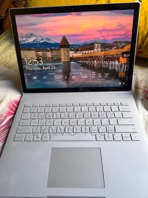 সারফেস ল্যাপটপ ২
