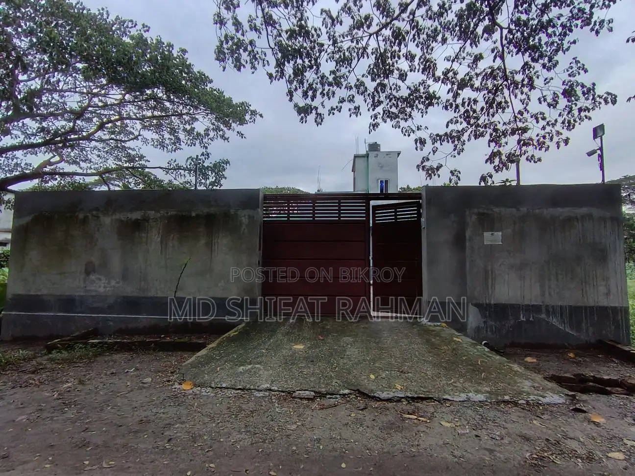 বড়বাড়ি গাছা নিলয়ে বাড়িসহ ৩কাটা জমি সরাসরি মালিক থেকে বিক্রি হবে