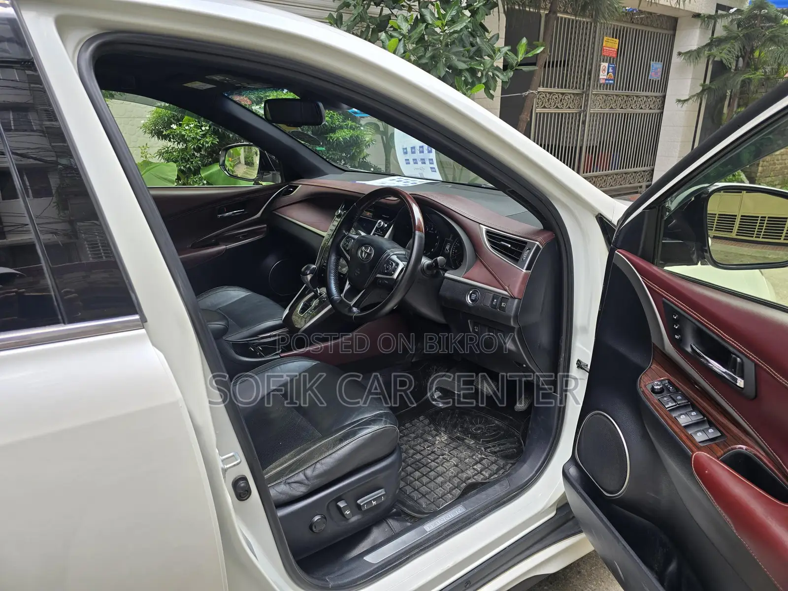Toyota Harrier Advance Premium 2015