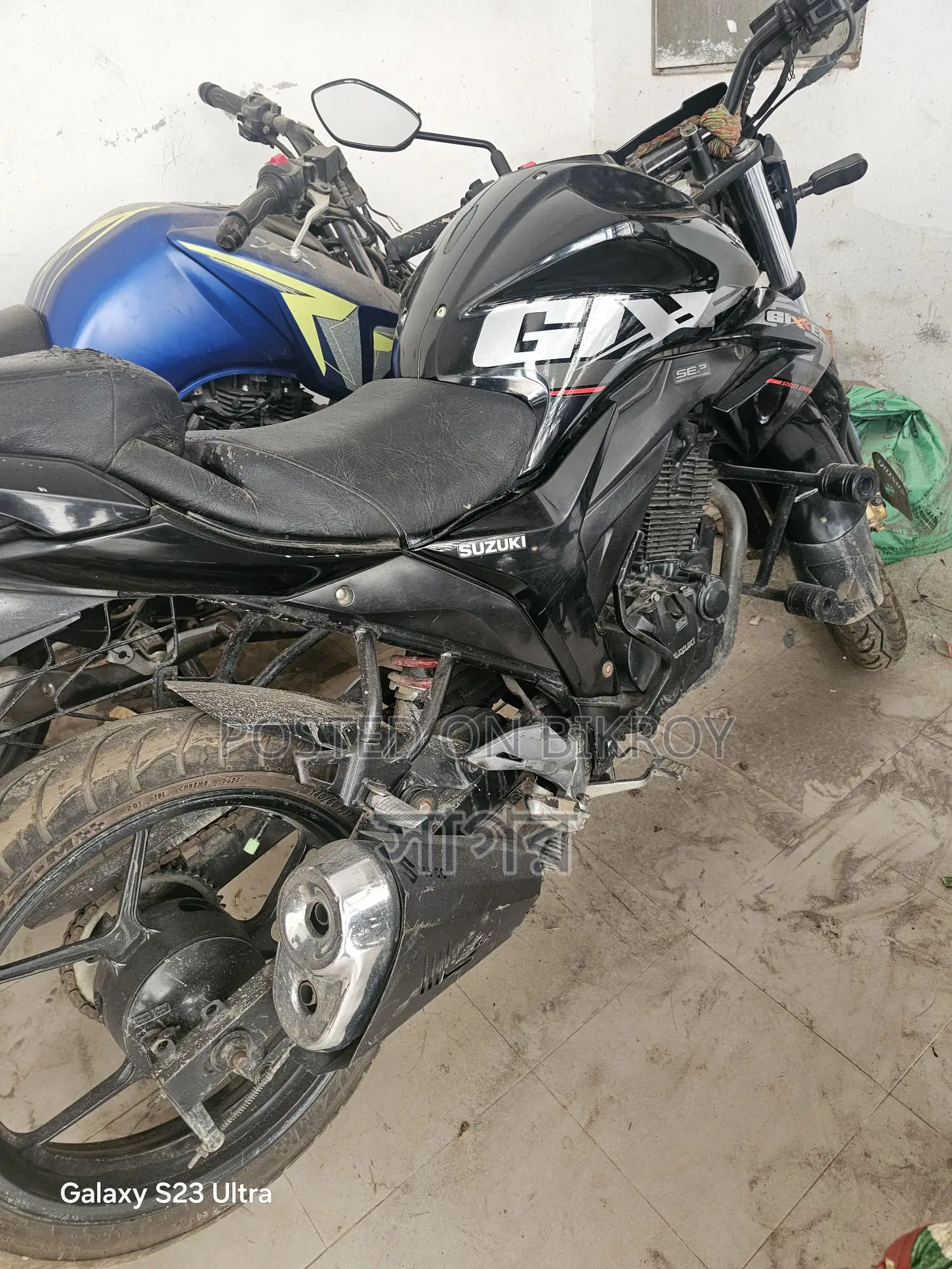 Suzuki Gixxer Monotone . 2017