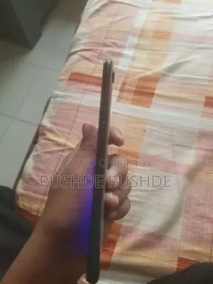 Vivo Xplay6 (Used)