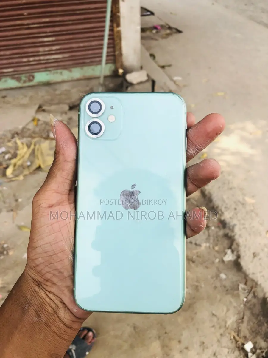 Apple iPhone 11 (Used)