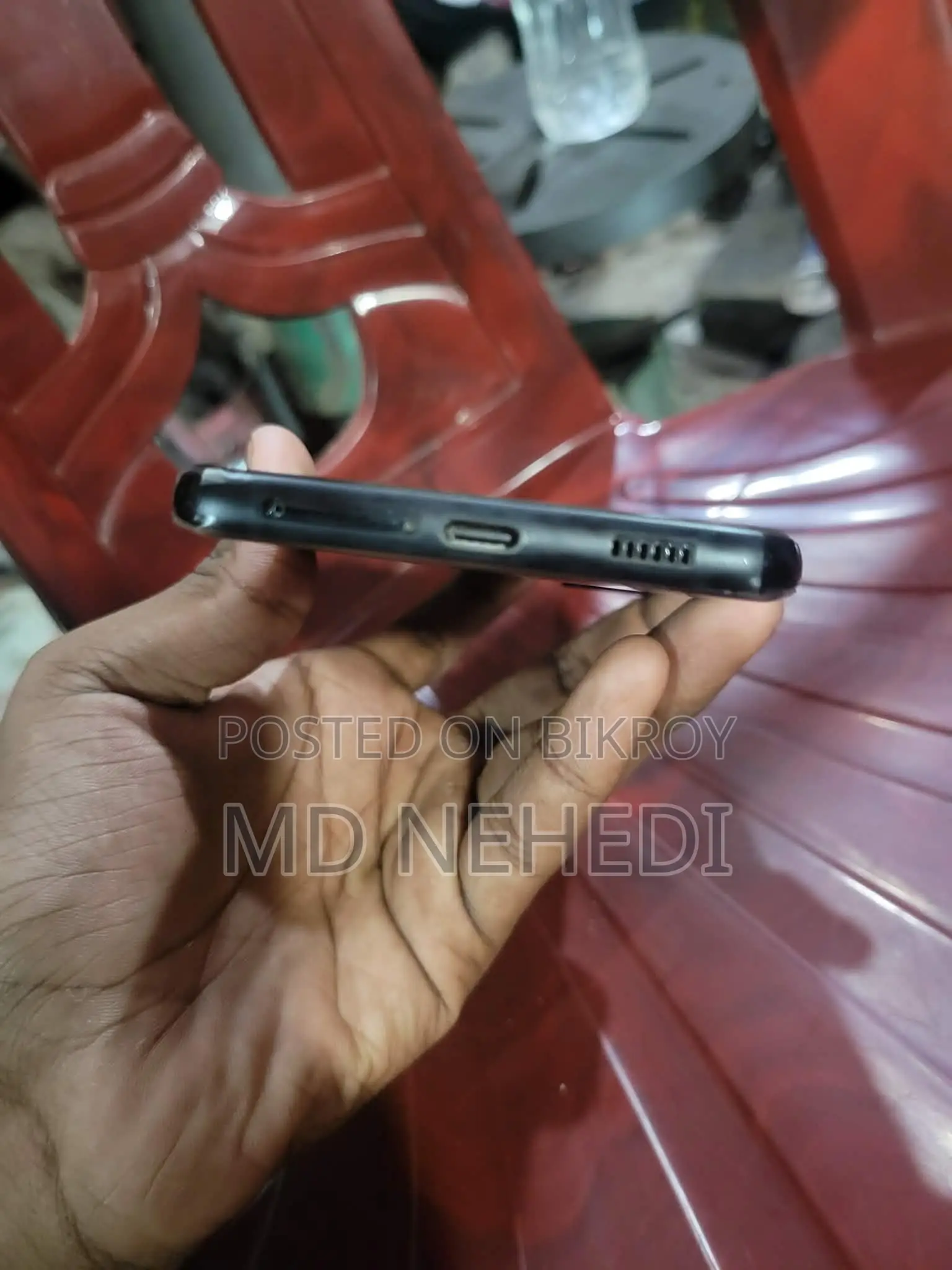 Samsung Galaxy S21 . (Used)