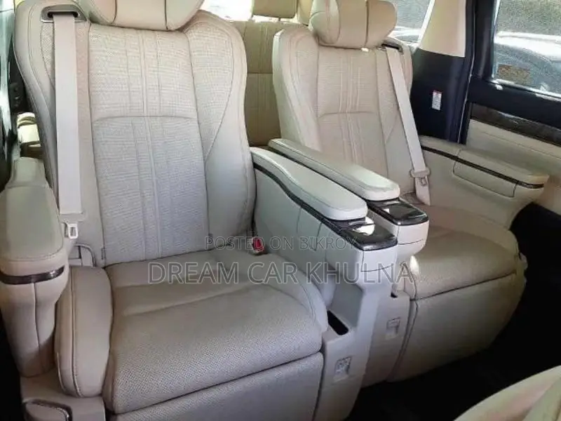 Toyota Alphard Executive Lounge 2021