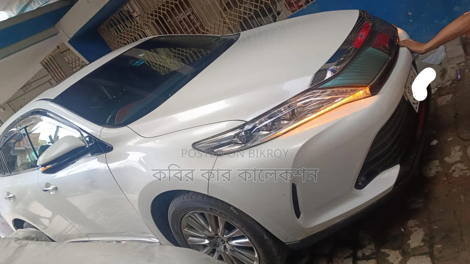 Toyota Harrier non hybrid 2019