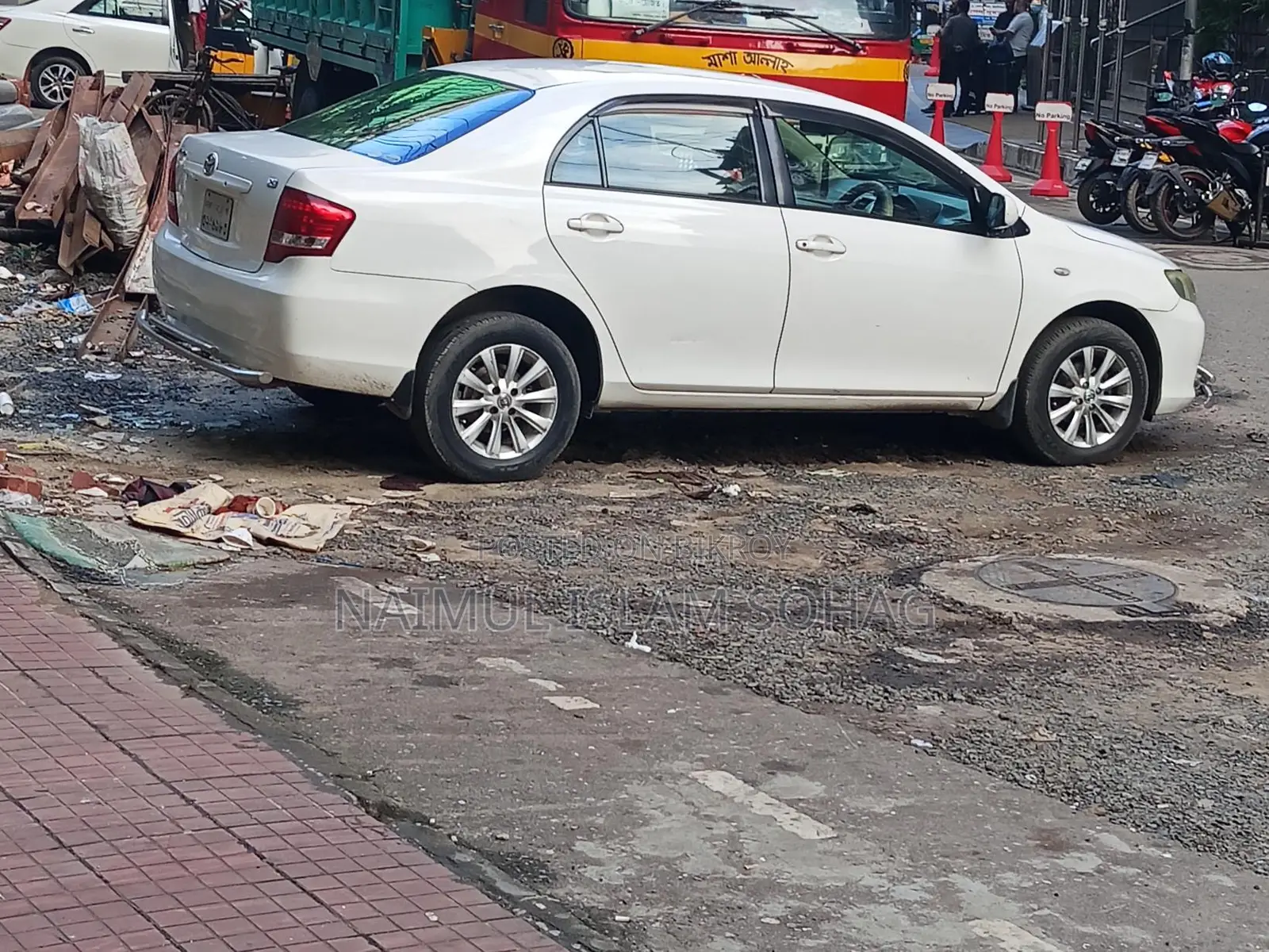 Toyota Axio 2012