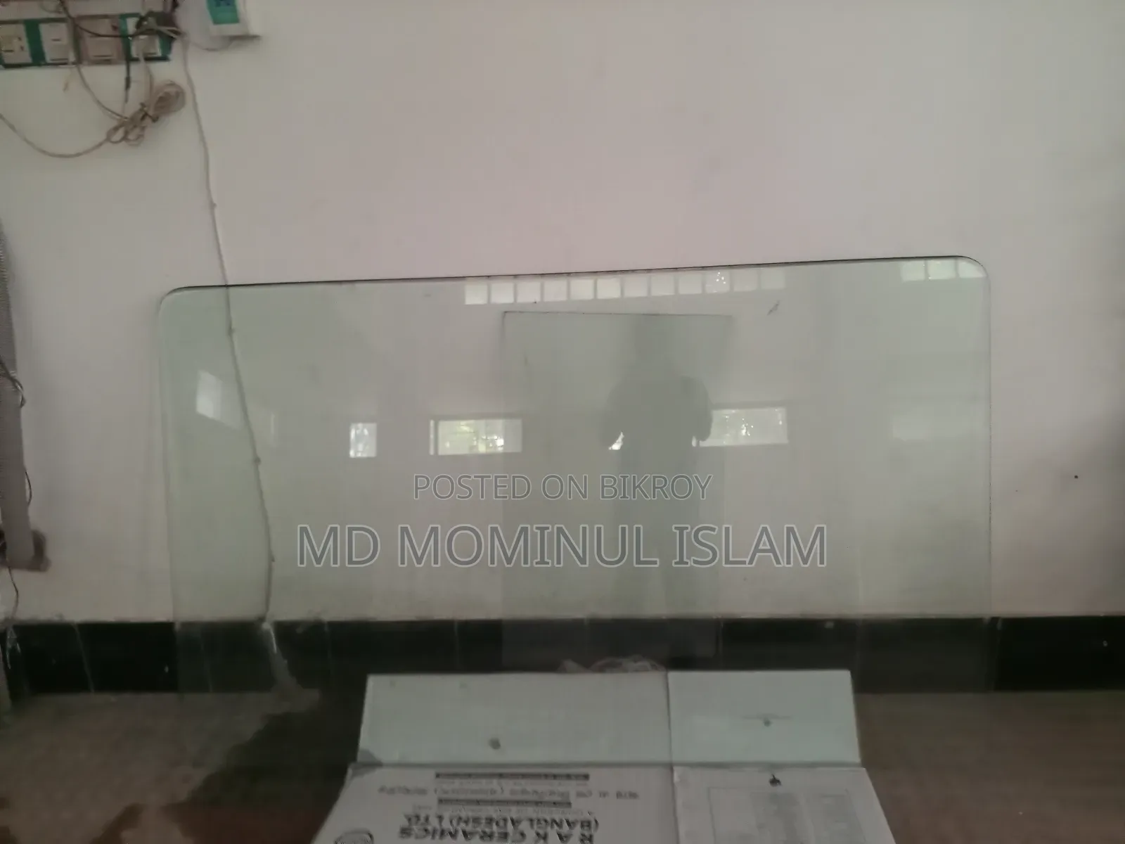 টেবিলের গ্লাস বিক্রয় করা হবে