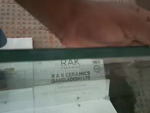 টেবিলের গ্লাস বিক্রয় করা হবে