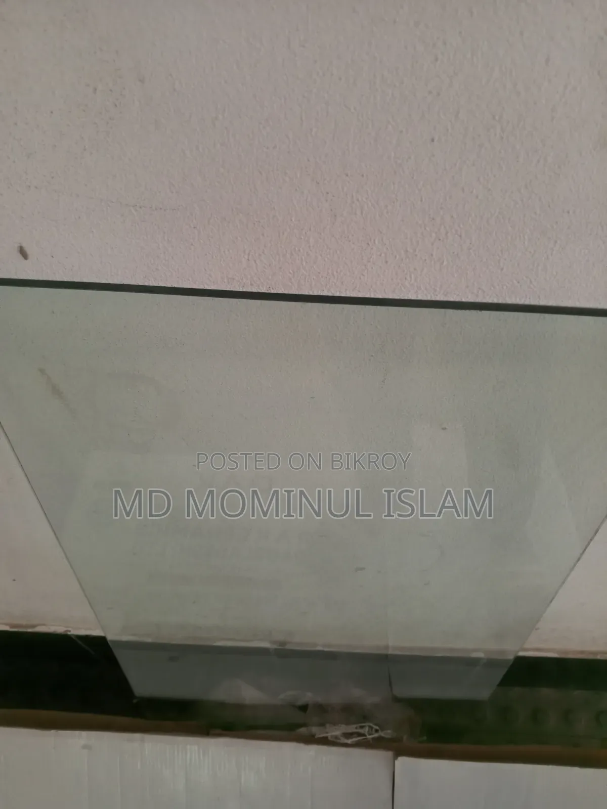 টেবিলের গ্লাস বিক্রয় করা হবে