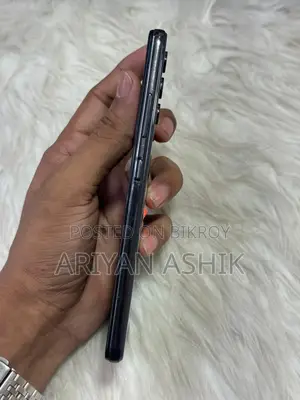 স্যামসাং গ্যালাক্সি এ৩২ (ব্যবহৃত)