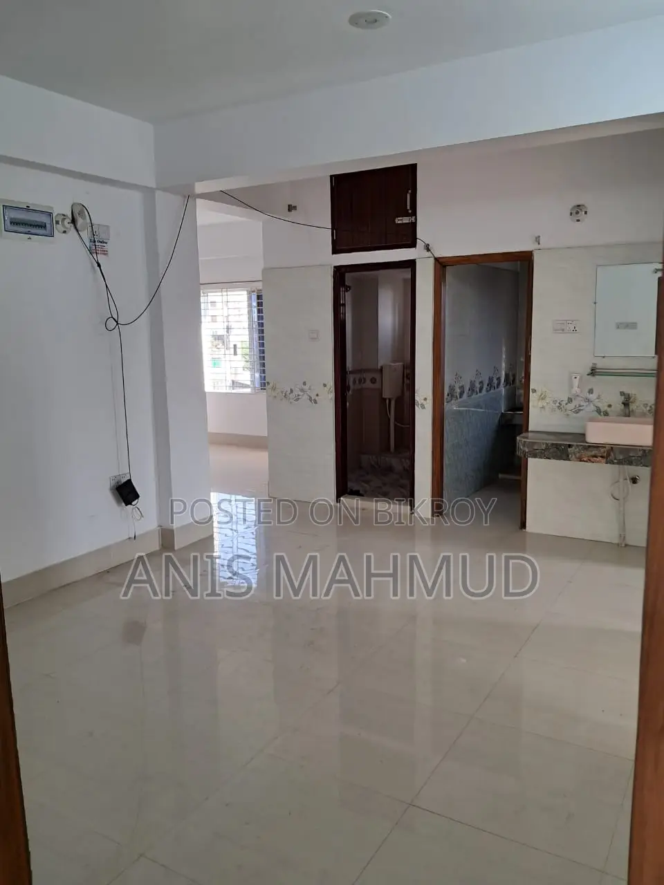 1300 Sft Flat Beside South Banasree