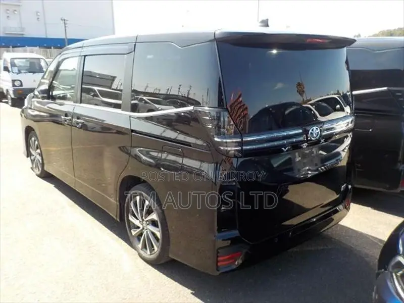 Toyota Voxy S-Z PKG 4.5 BLACK 2022