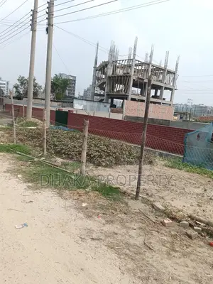 Nearby Avenue Zora 6 Katha South-Sec-17/E