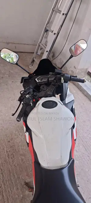 Honda CBR . 2016