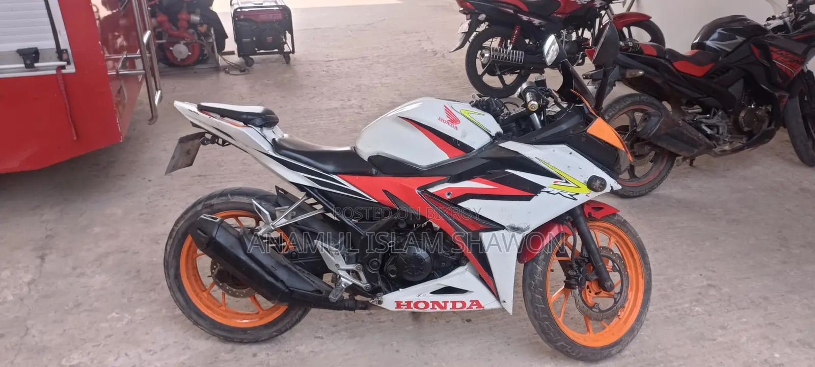 Honda CBR . 2016
