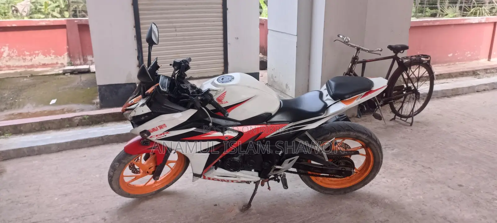 Honda CBR . 2016